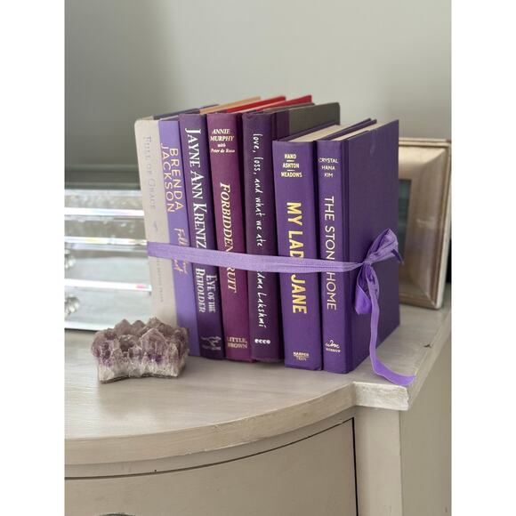 Vintage ombré effect purple Decorative Book collection, purple vintage books - Picture 2 of 4
